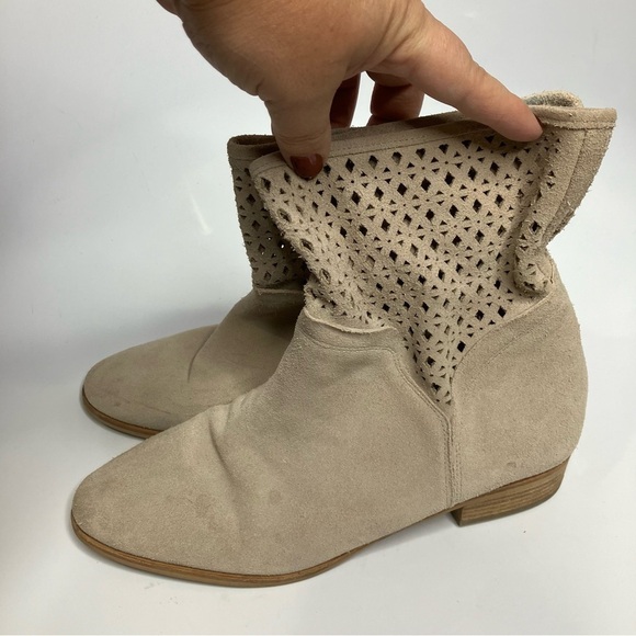 Michael Kors Sunny suede ankle boots tan size 9 - Picture 3 of 9